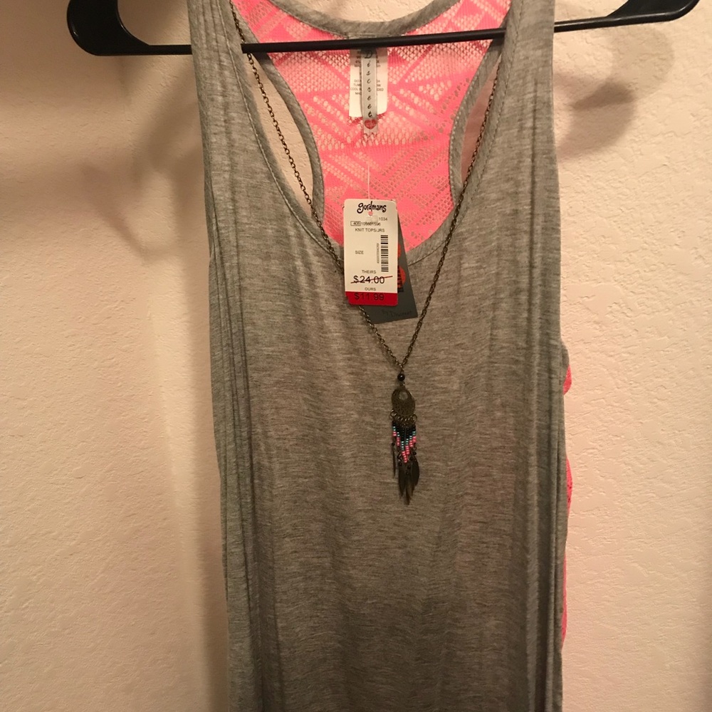Tank top with necklace 💍
